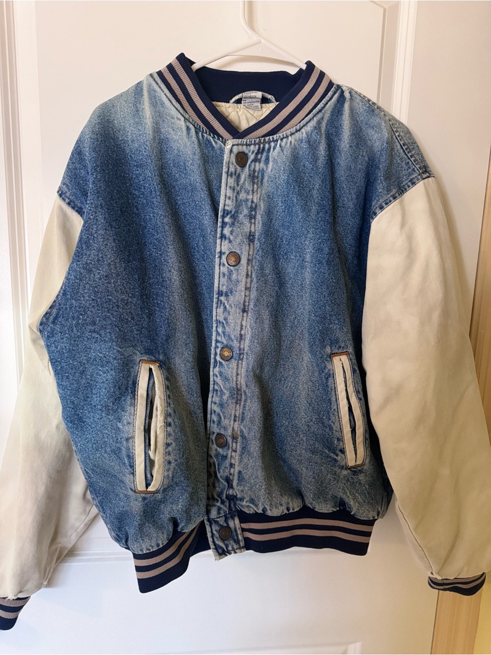 Vintage Varsity Today’s News Denim Men’s Jacket Sz Large